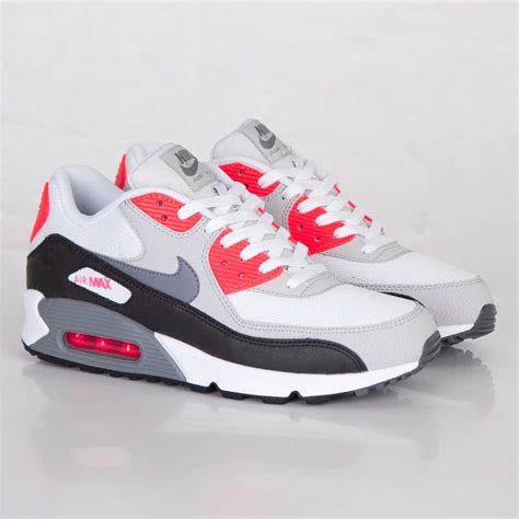 nike air max 90 essential weiss grau schwarz bordeauxrot|nike air max 90 colorway.